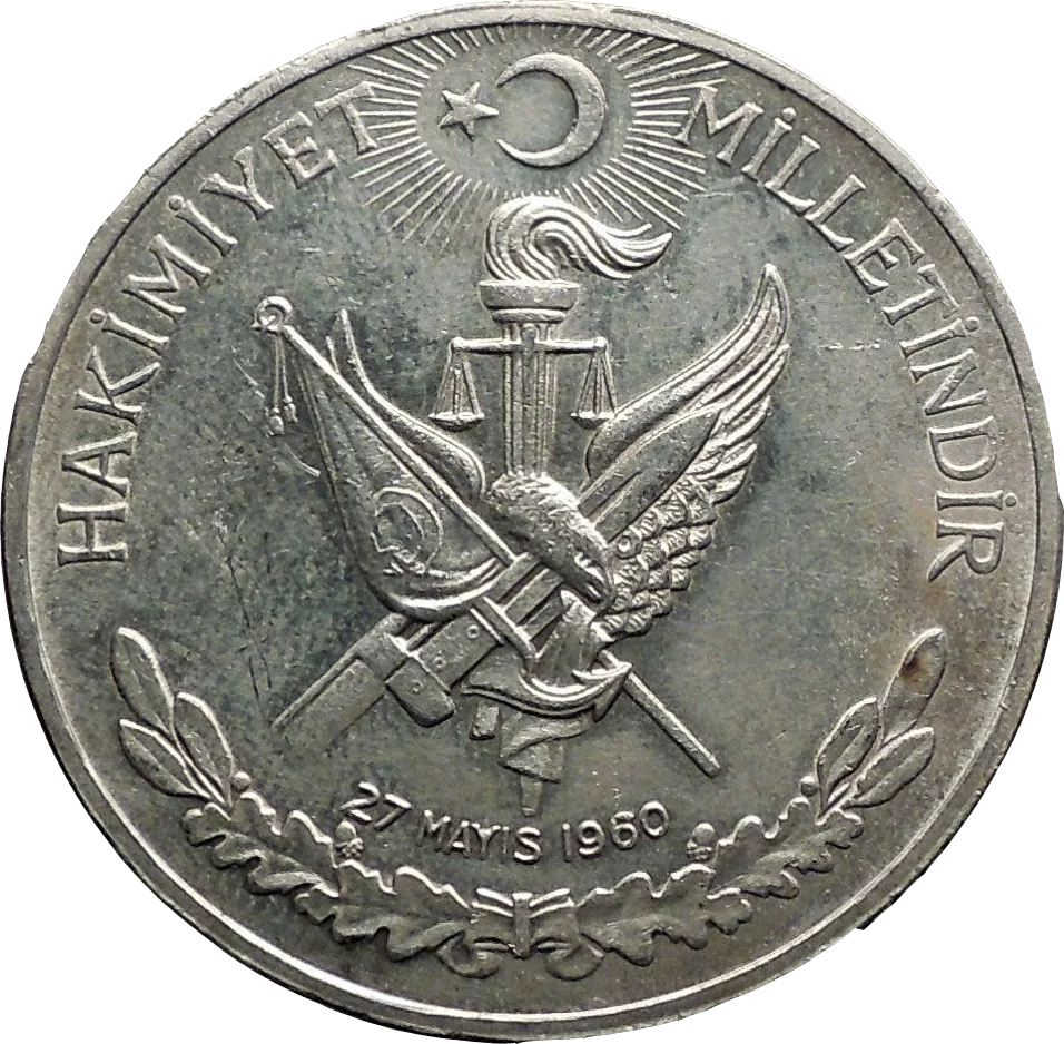 Türkiye'de 27 Mayıs, Hürriyet ve Anayasa Bayramı olarak ilan edildi.