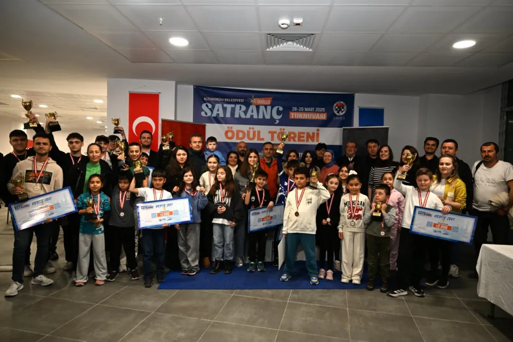 ALTINORDU BELEDİYESİ’NDEN NEFES KESEN SATRANÇ TURNUVASI