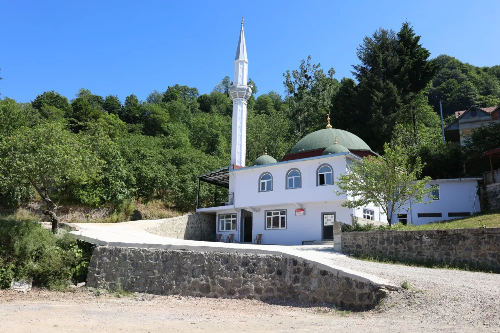 KURTULUŞ CAMİİ YENİ YÜZÜNE KAVUŞTU