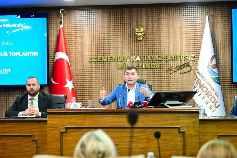 KADİR İNANIR ANISINA AÇIK HAVA SİNEMA GÜNLERİ DÜZENLENECEK