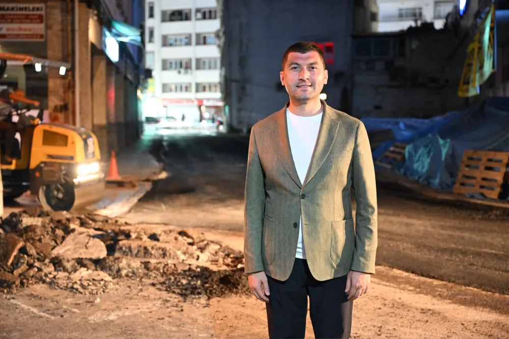 ALTINORDU BELEDİYESİ’NDE GECE GÜNDÜZ SICAK ASFALT MESAİSİ