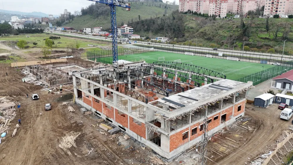 ESKİPAZAR SPOR KOMPLEKSİNİN İNŞASI SÜRÜYOR