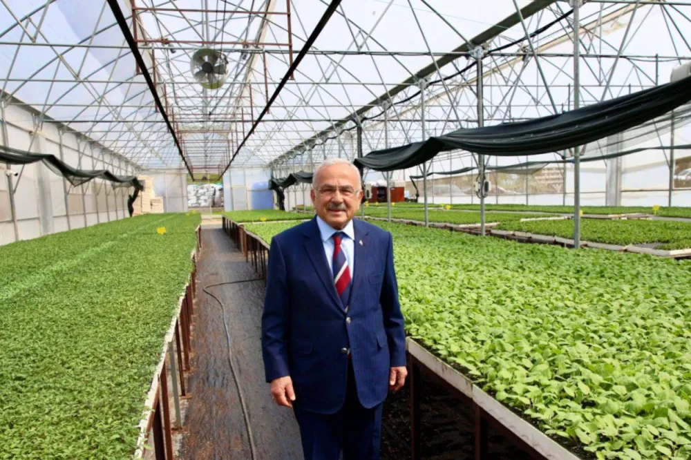 BAŞKAN GÜLER: “ÜRETTİĞİMİZ FİDELERLE HALKIMIZIN EKONOMİSİNE KATKIDA BULUNUYORUZ”