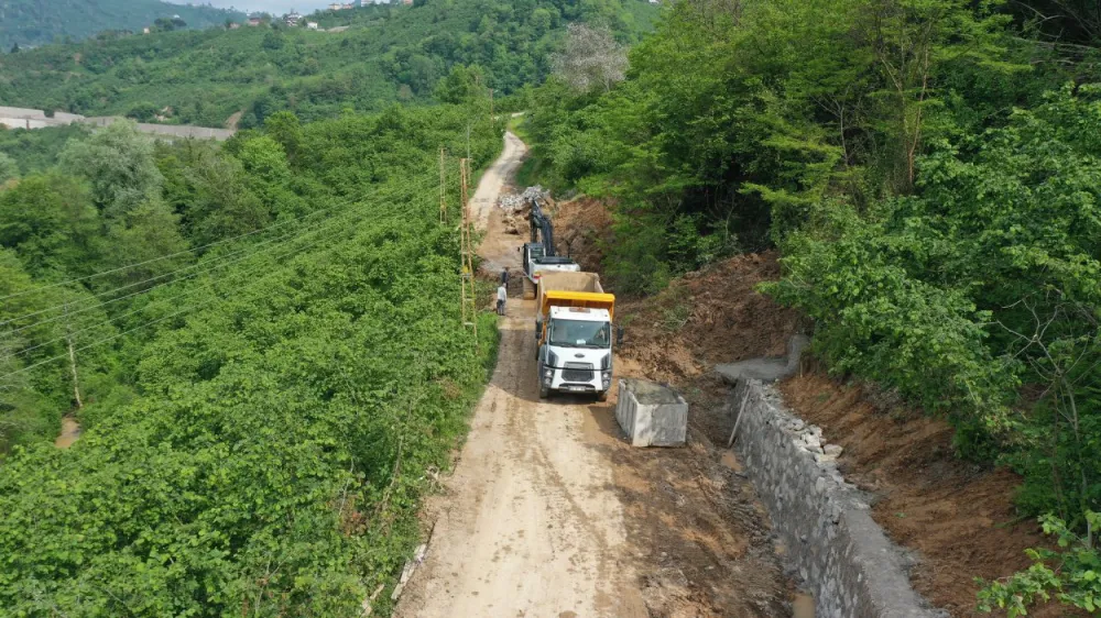 ORDU BÜYÜKŞEHİRDEN KOVANCI MAHALLESİNE TAŞ DUVAR ÖNLEMİ
