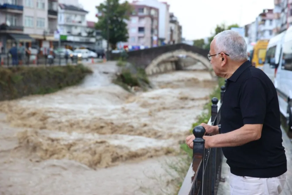 BAŞKAN GÜLER SAHADA