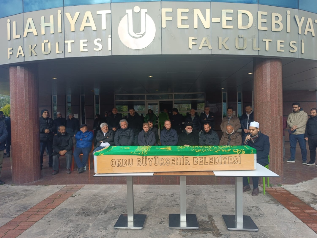 Üniversitemiz Öğretim Üyesi Prof. Dr. Sadık Kılıç Son Yolculuğuna Uğurlandı