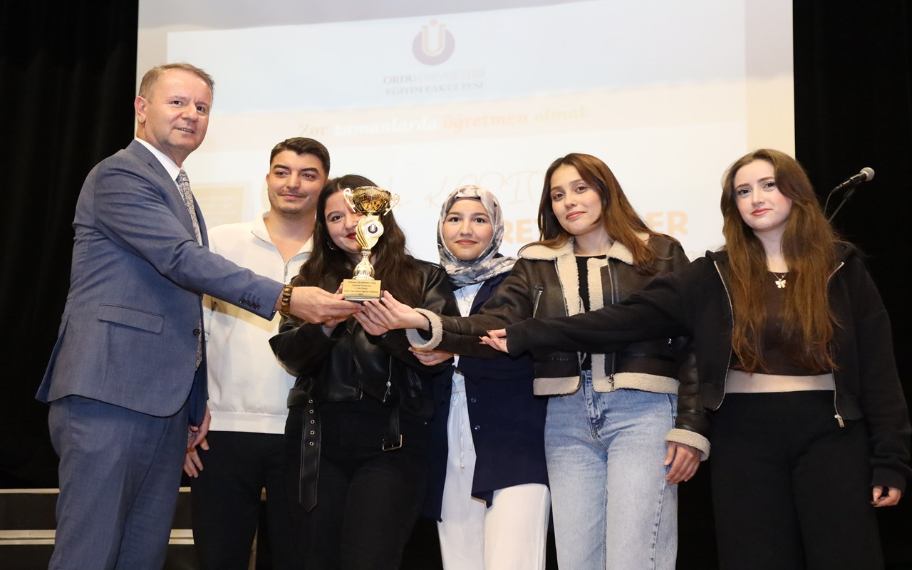 Üniversitemizde “24 Kasım Öğretmenler Günü” Kutlandı