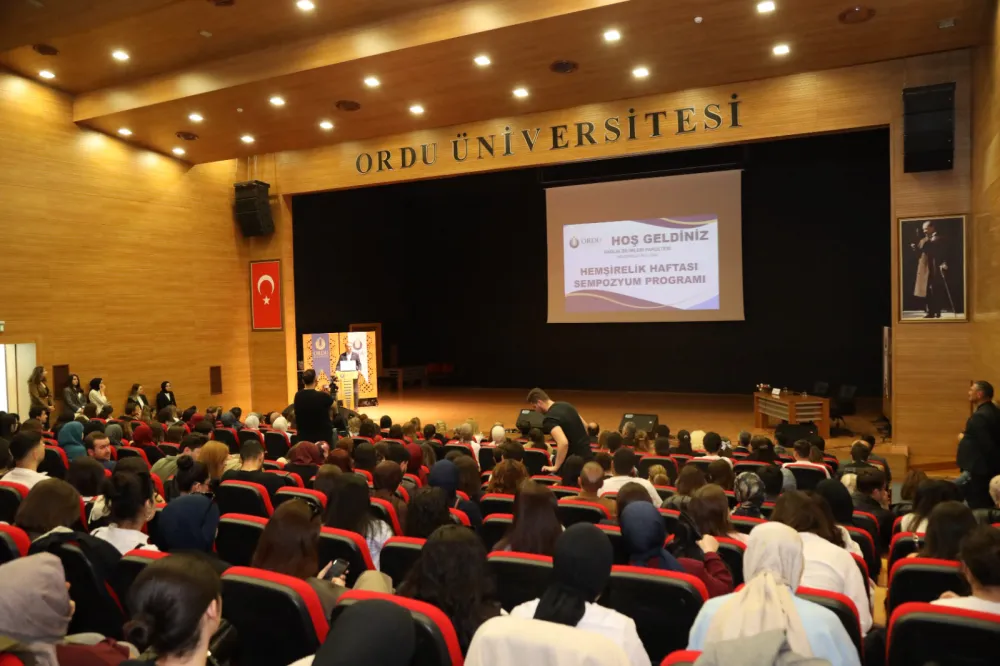 “Hemşirelik Haftası Sempozyumu” Üniversitemiz Ev Sahipliğinde Gerçekleştirildi