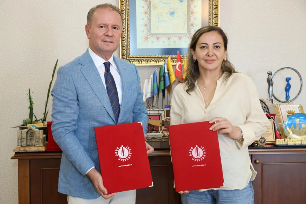 Üniversitemiz ve SLN Tekstil Arasında Üniversite-Sanayi İş Birliği Protokolü İmzalandı