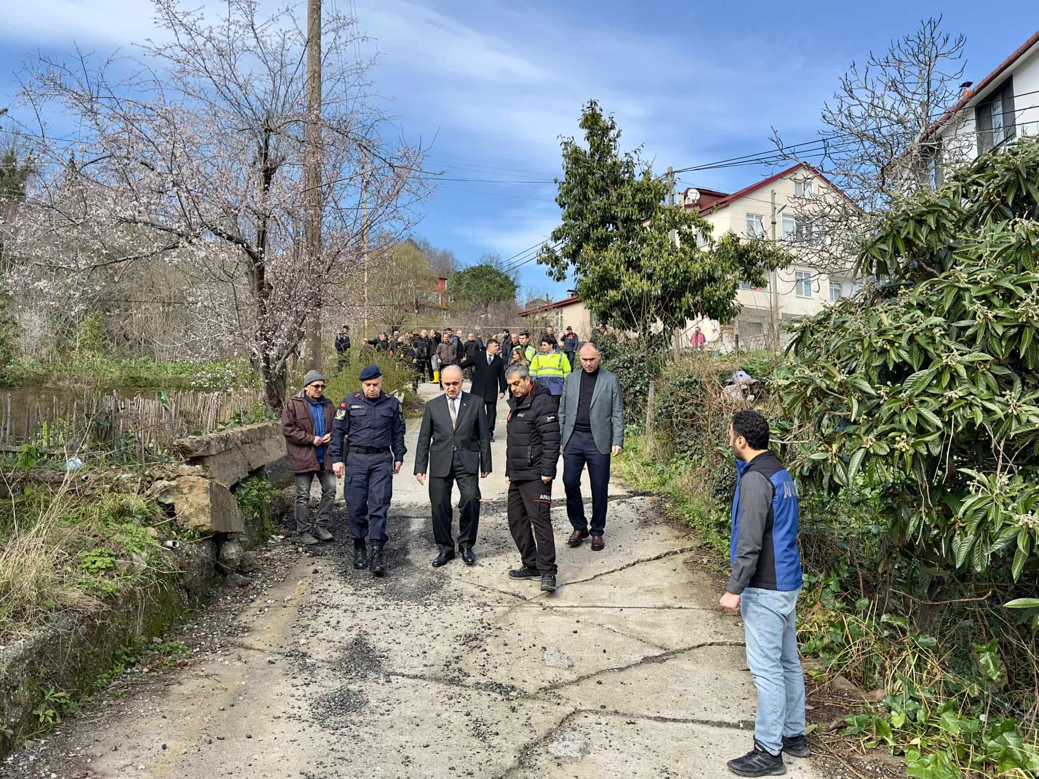 Vali Erol, Heyelan Bölgelerinde İnceleme Yaptı