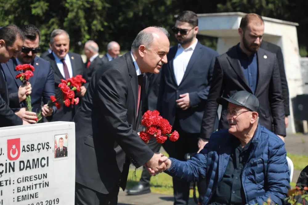 Arefe Gününde, Şehitlerimiz Dualarla Yad Edildi