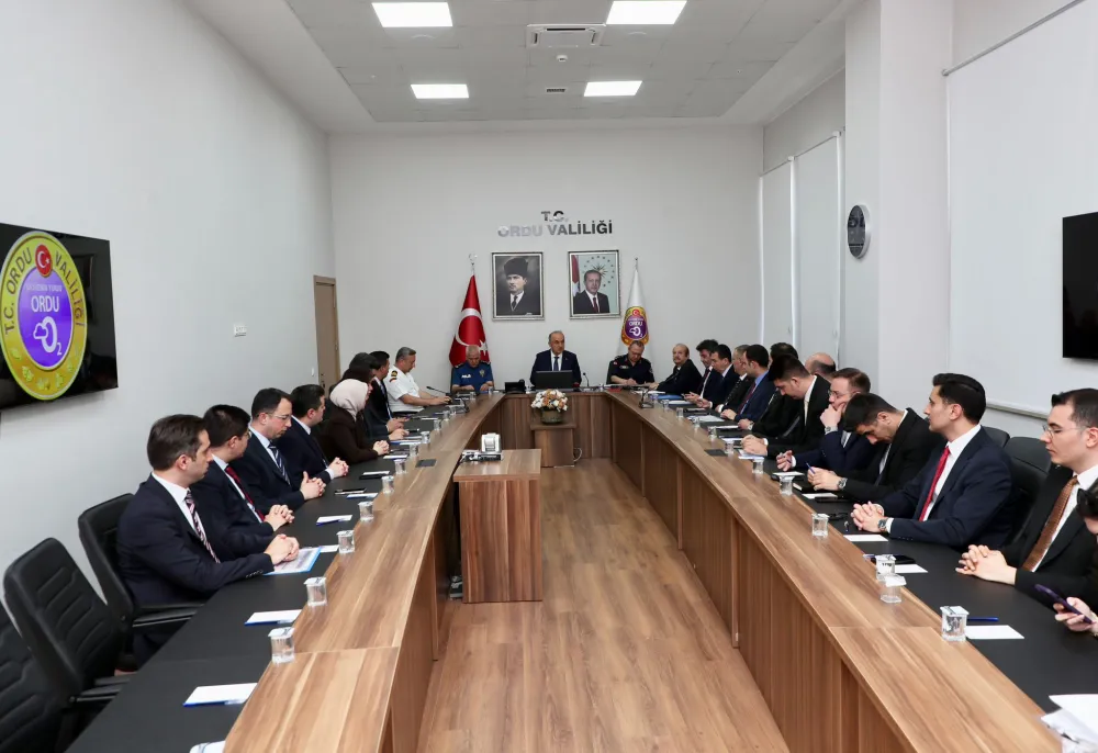 Vali Erol, Basın Mensuplarına Açıklamalarda Bulundu